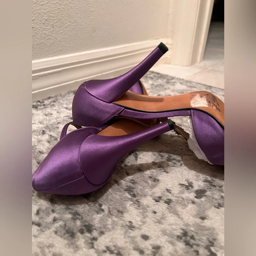 Stuart Weitzman Plum Satin Fabulosity Pumps. Size 8 - Picture 7 of 14